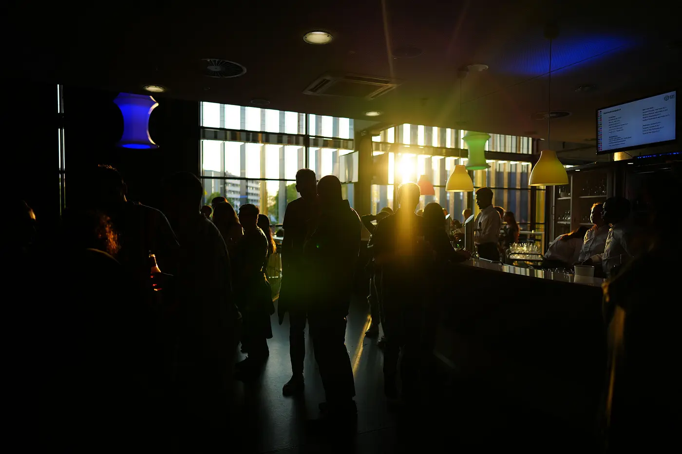 Mitarbeiterfest Bar Gegenlicht