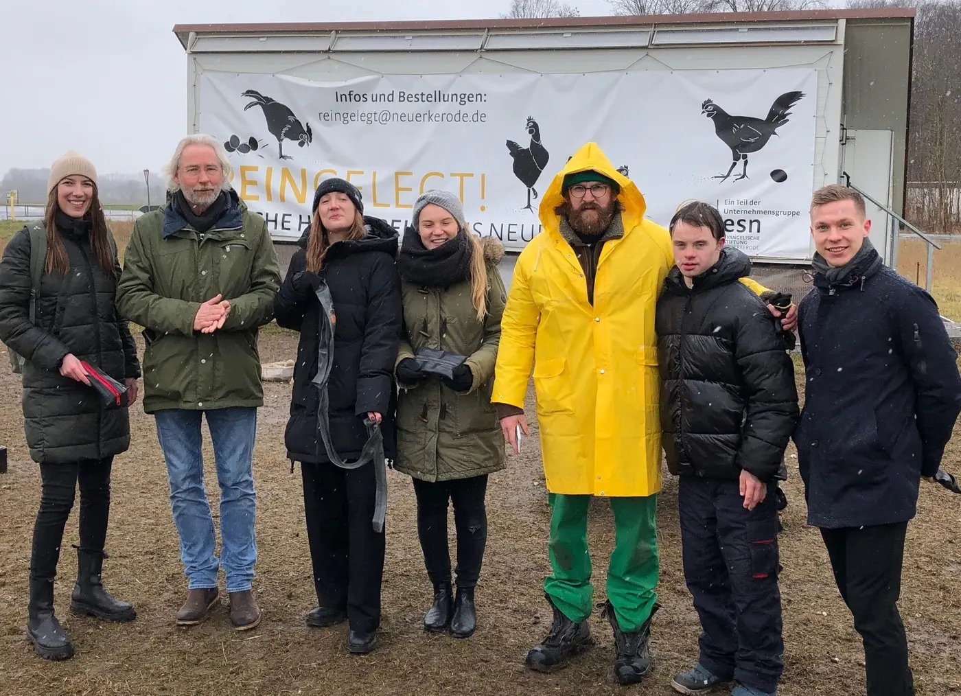 Studierende der TU Braunschweig spendeten an das Hühnermobil-Projekt