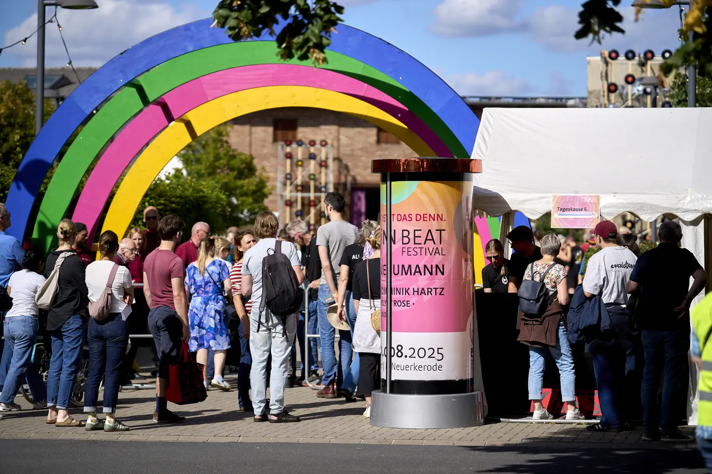 Der Torbogen des ALL iN BEAT Festivals.