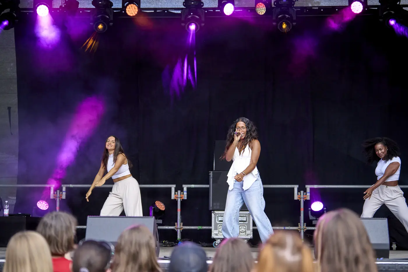 Emily Rose spielt auf dem ALL iN BEAT Festival.
