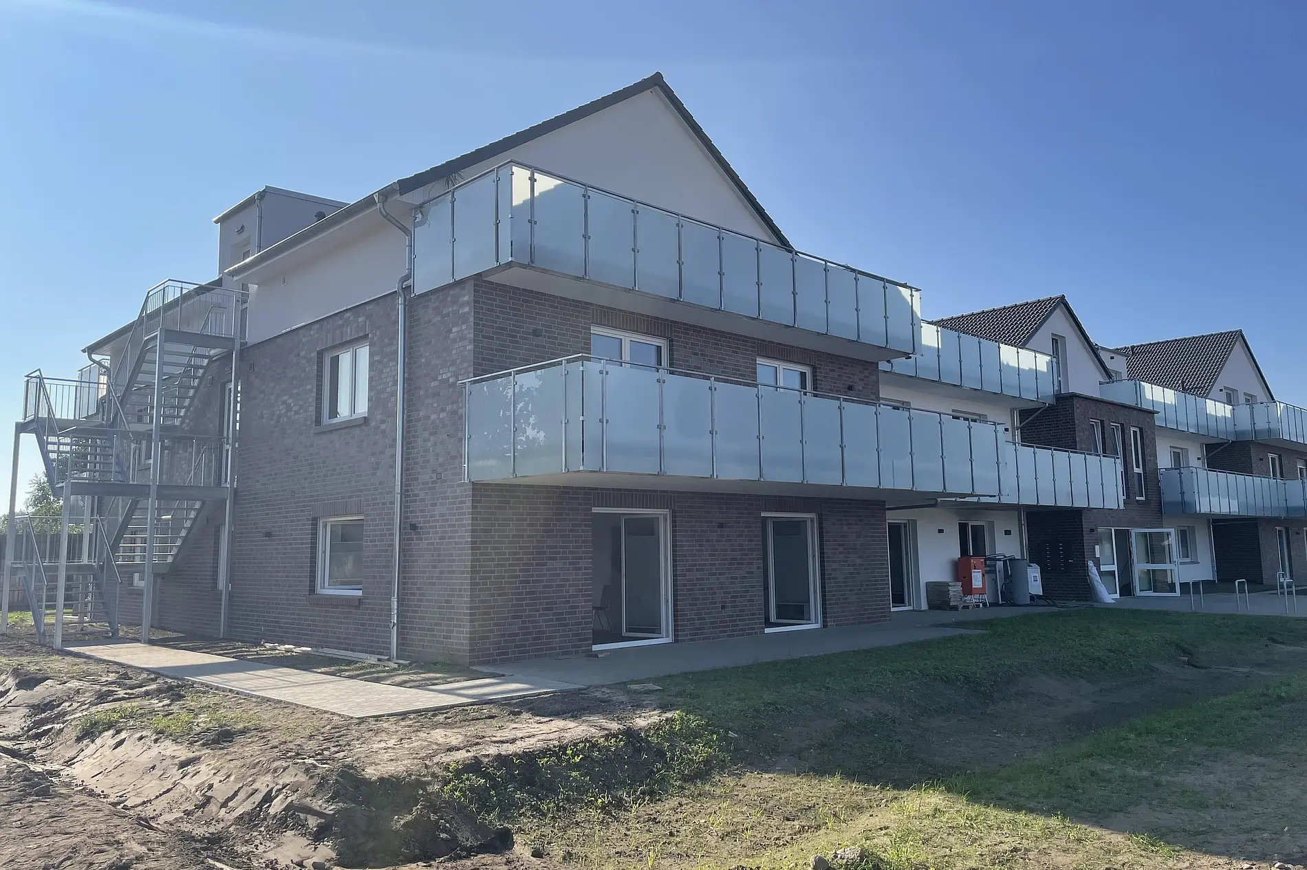 Das Bild zeigt das fertige Haus Lebensglück in Eschede.
