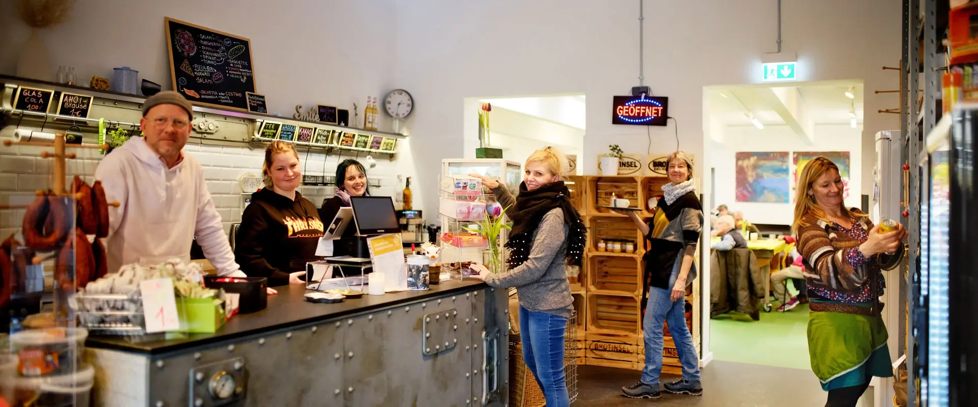 Das Team von Einfach Kiosk und Co. im Einsatz