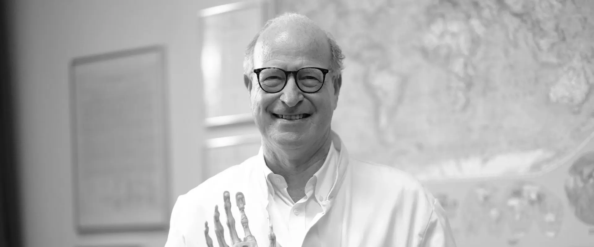 Dr. med. Niels Benatar